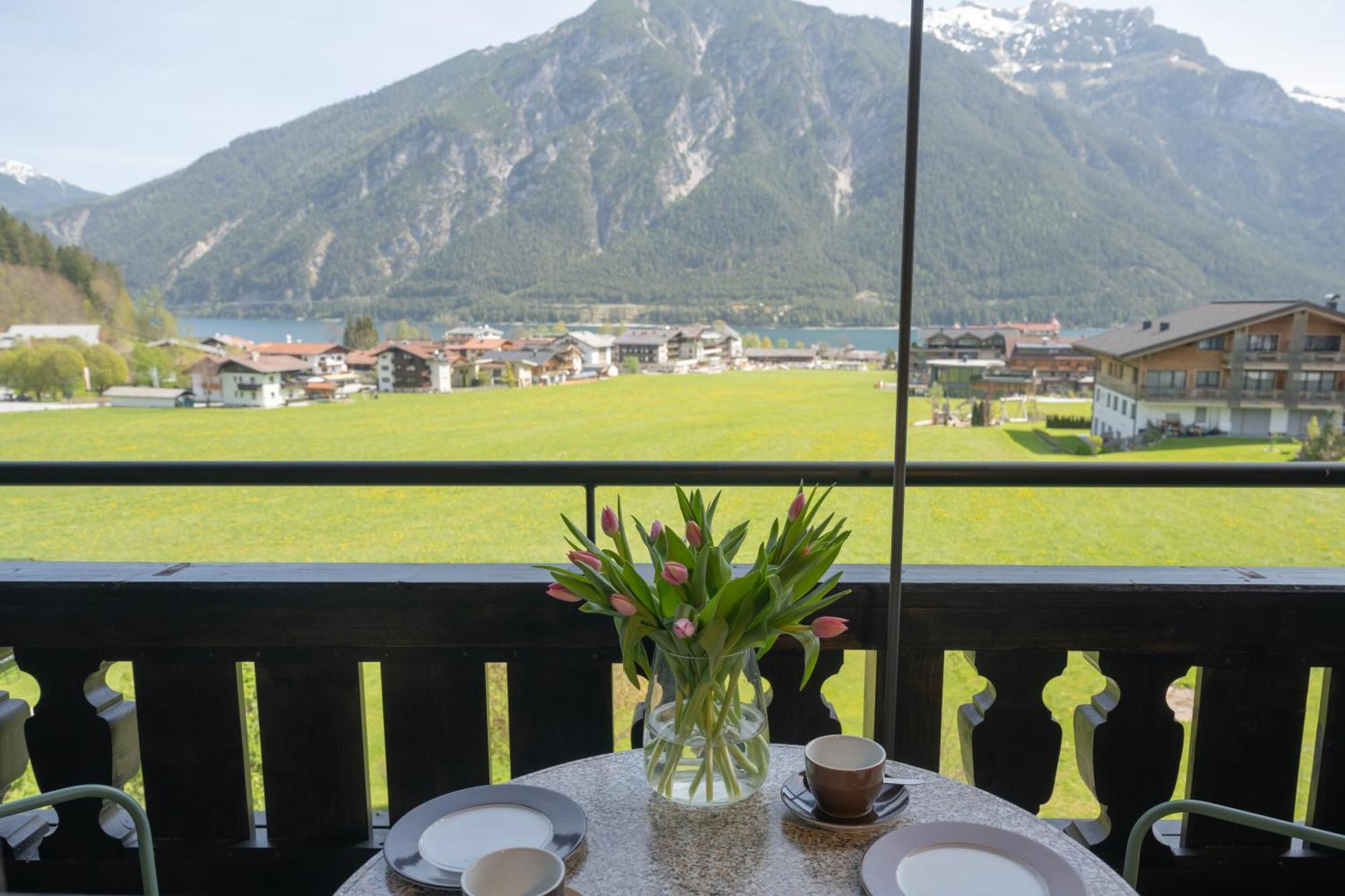Haus Leithner - Suiten & Apartments Pertisau Exterior photo